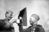 Советские бойцы поднимают тост за победу. Кенигсберг. Май 1945 г..jpg